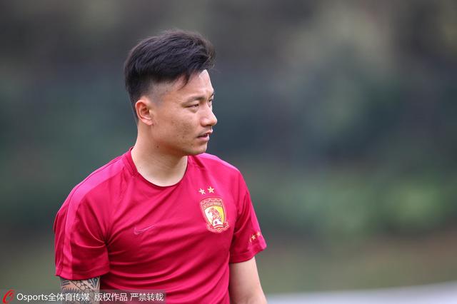 美女的乳汁